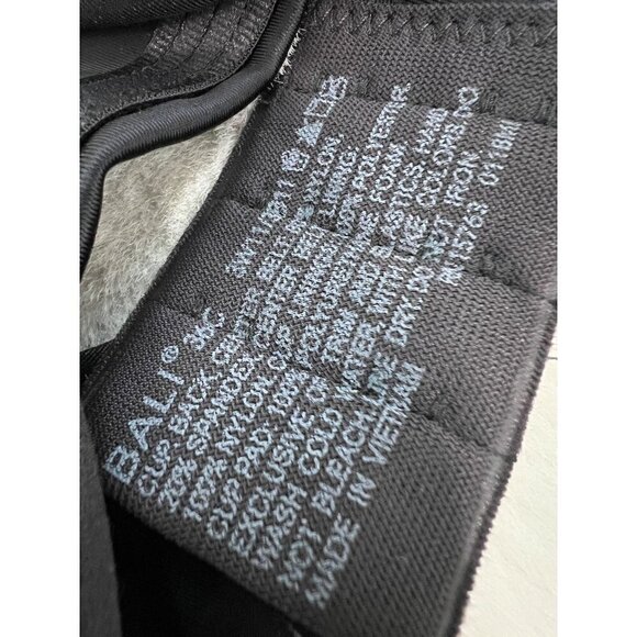 New Bali Size 36C One Smooth U Underwire Bra, Smoothing & Concealing Black - Picture 11 of 12